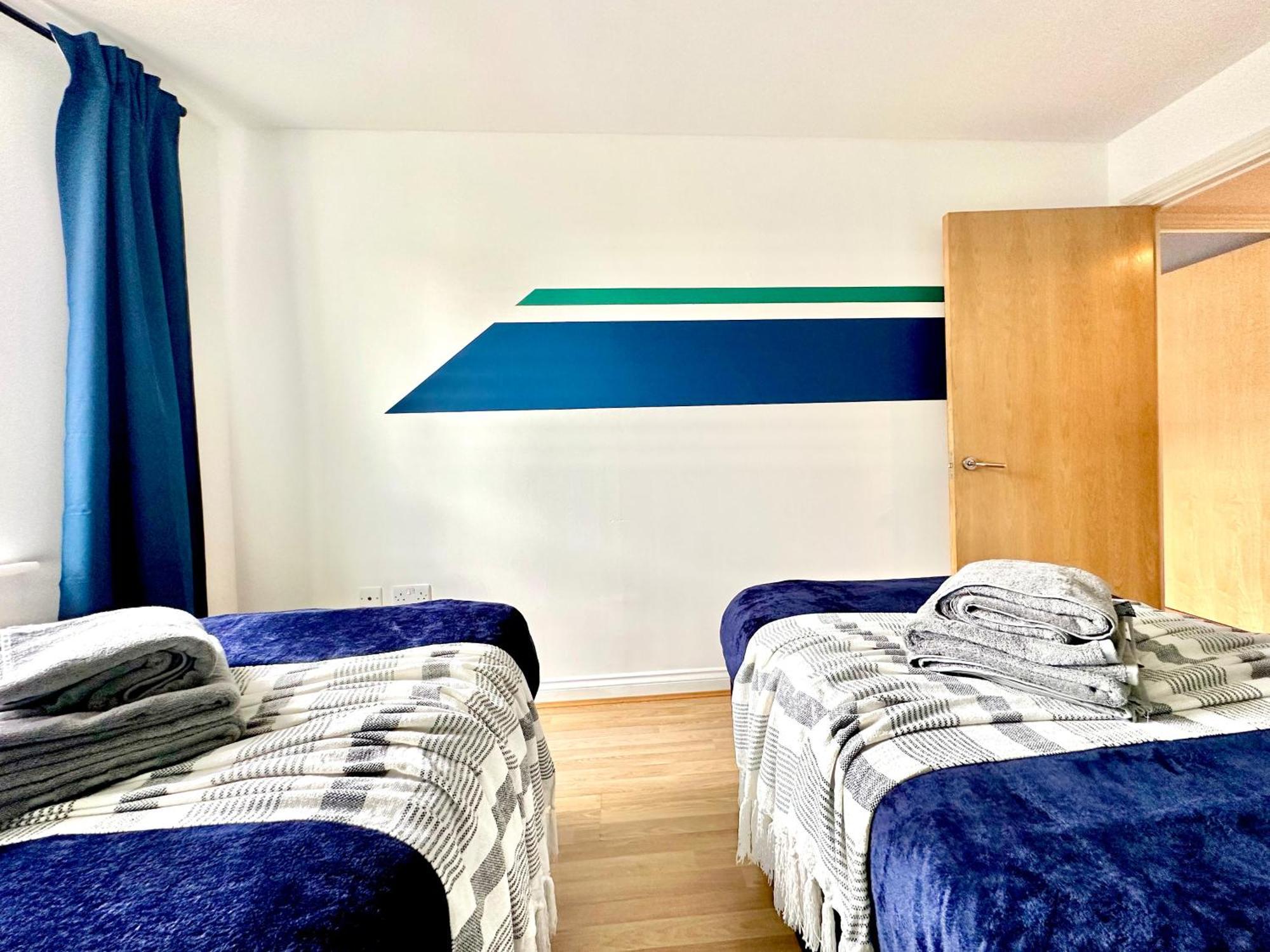 Watford Serviced Apartment, Free Parking, City Centre מראה חיצוני תמונה